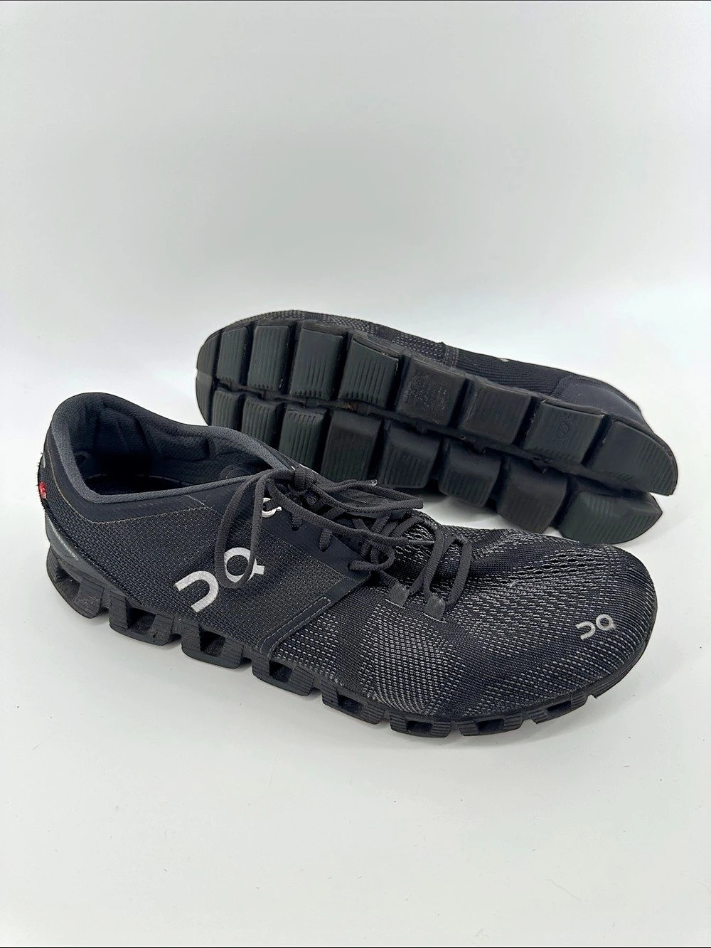 On Cloud X Men's Athletic Shoes US 11 Black